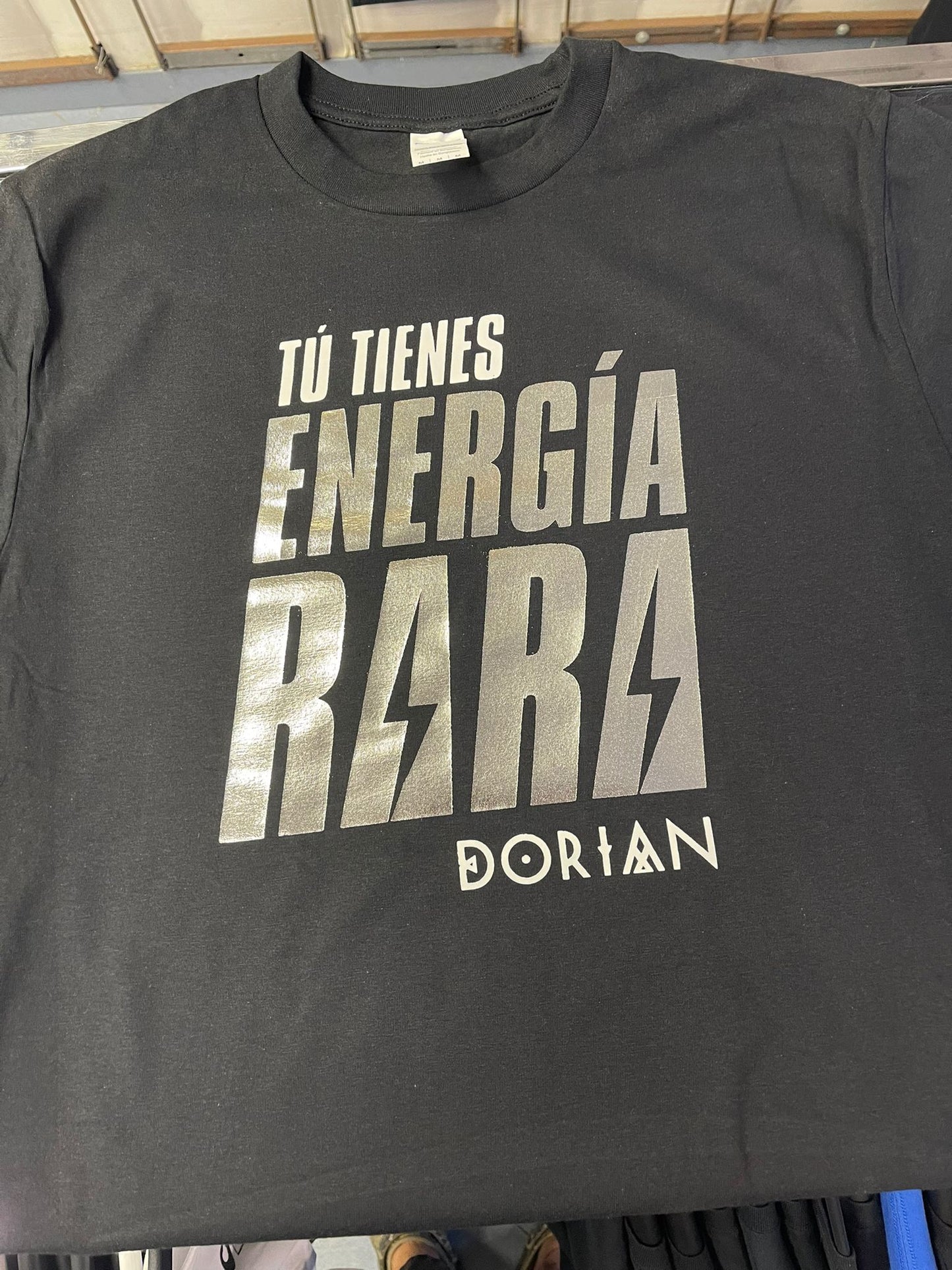 CAMISETA HOMBRE "ENERGÍA RARA"